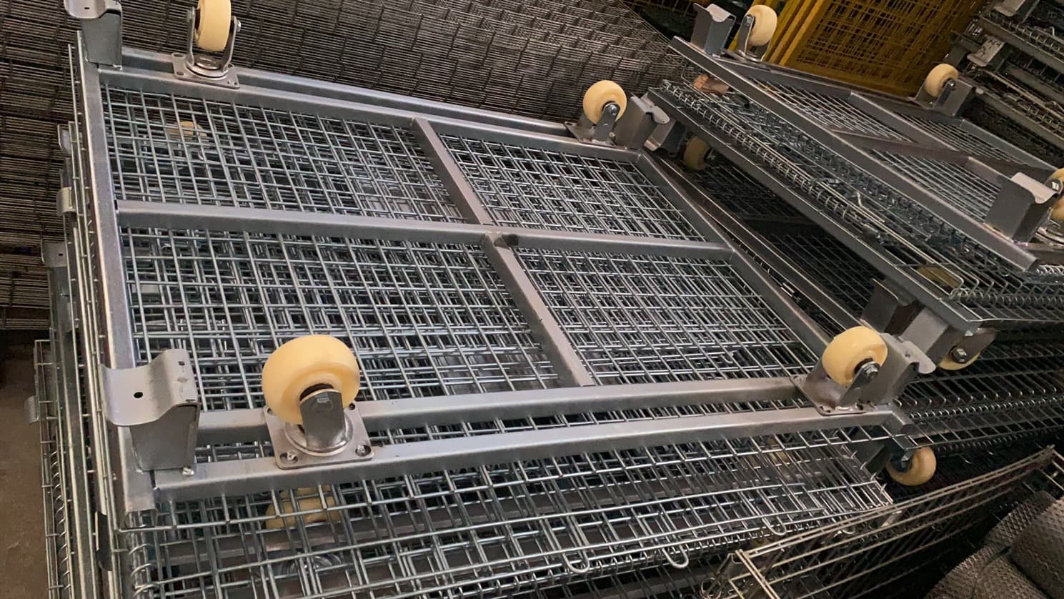 仓储笼产品与生产现场